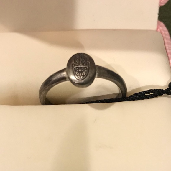 Satya Jewelry Silver Mini Hamsa Ring - Picture 1 of 5